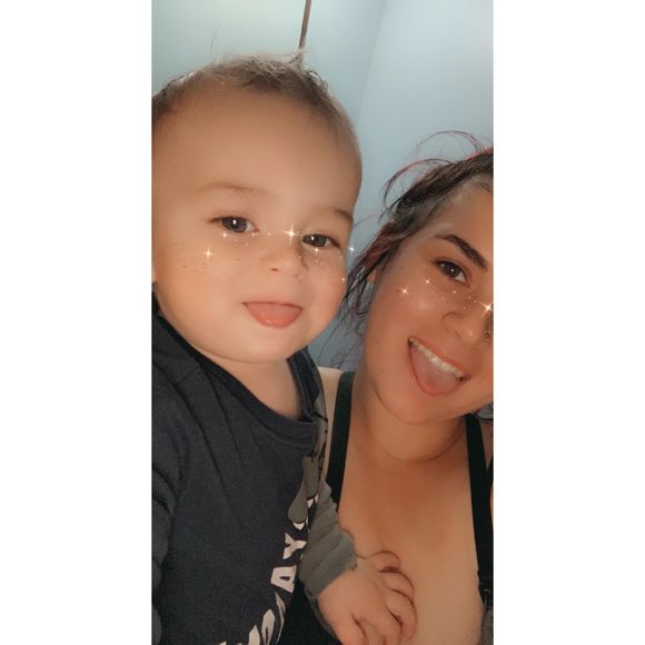 Profile Picture of Ivy Manforte (@ivylynn2012) on Poshmark