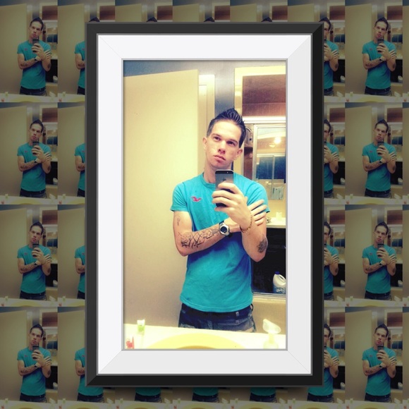 Profile Picture of Ronald Linsinbigler (@ronnie_66) on Poshmark