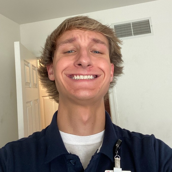 Duncan Wallace - Poshmark Profile Picture of Duncan Wallace (@duncanrwallace) on Poshmark