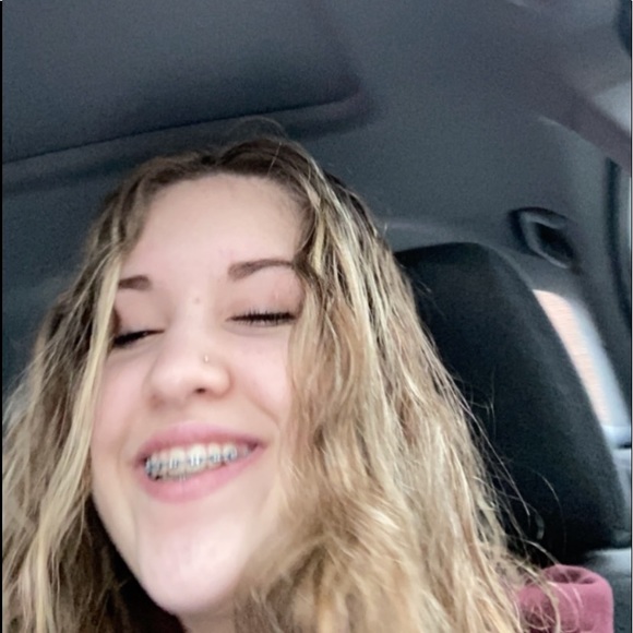 Profile Picture of Rita Campos (@rcampos2) on Poshmark