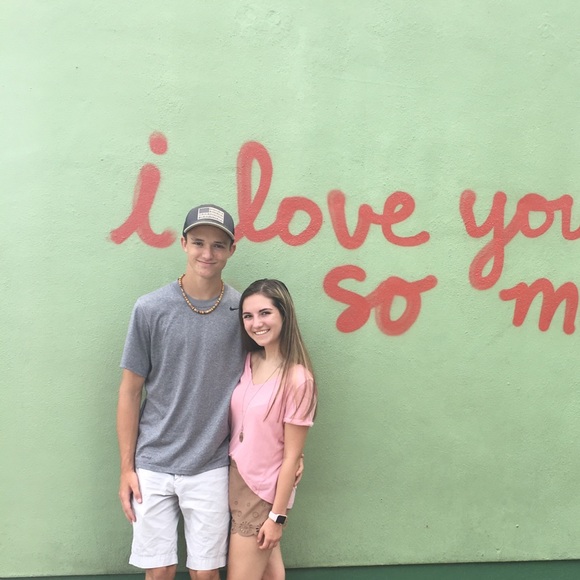 Profile Picture of Jesse Garrison (@jessega3) on Poshmark