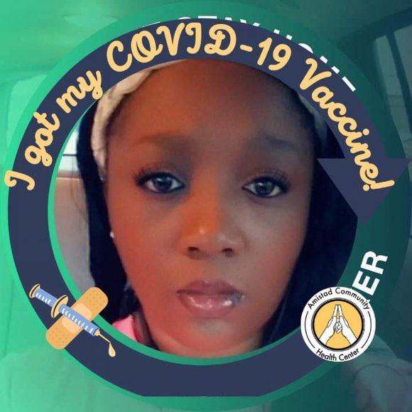 Profile Picture of Stephanie Render (@stephanierender) on Poshmark