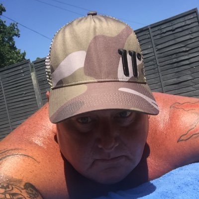 Profile Picture of Michael Beare (@beareyboy) on Twitter