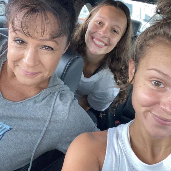 Cindy Wiseman-lesneski - Poshmark Profile Picture of Cindy Wiseman-lesneski (@clesneski) on Poshmark