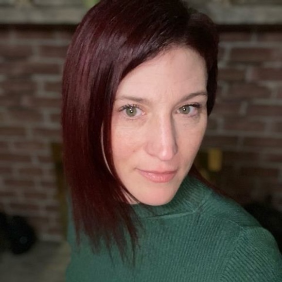 Amanda Nodtvedt - Poshmark Profile Picture of Amanda Nodtvedt (@anodtvedt) on Poshmark