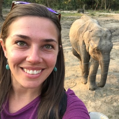 Nicole Fox - Twitter Profile Picture of Nicole Fox (@sociallyfox) on Twitter