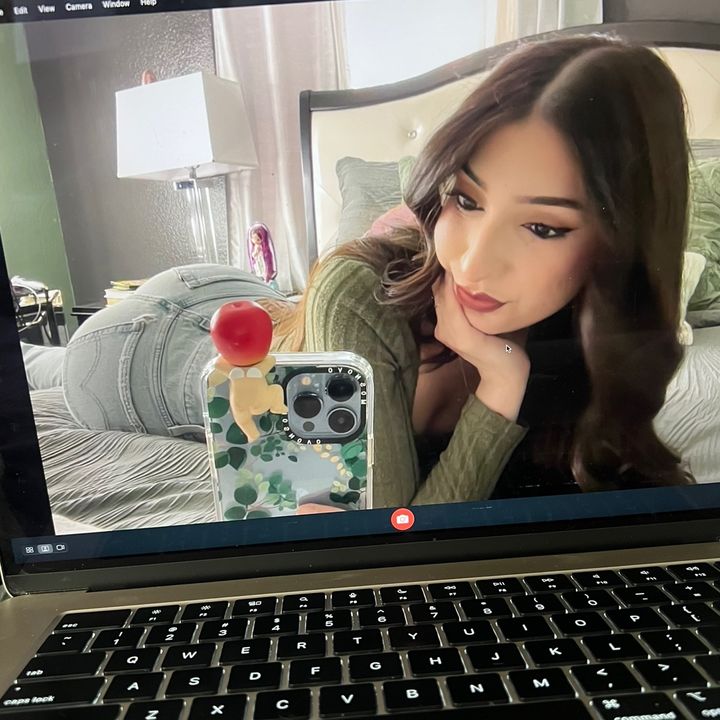 Profile Picture of Gaby (@gabyjazmint) on Tiktok