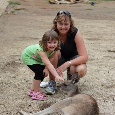 Profile Picture of Heidi Casey (@casey_heidi) on Twitter