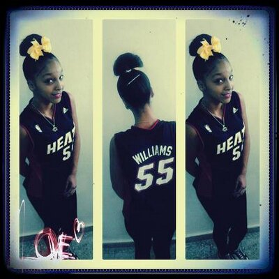 Profile Picture of Leonela Lora Perez (@LeonelaLora) on Twitter