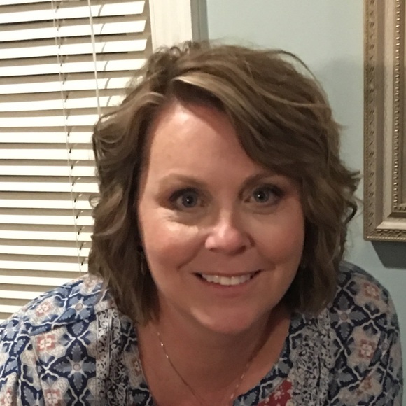 Profile Picture of Kim Brumfield (@brum1968k) on Poshmark