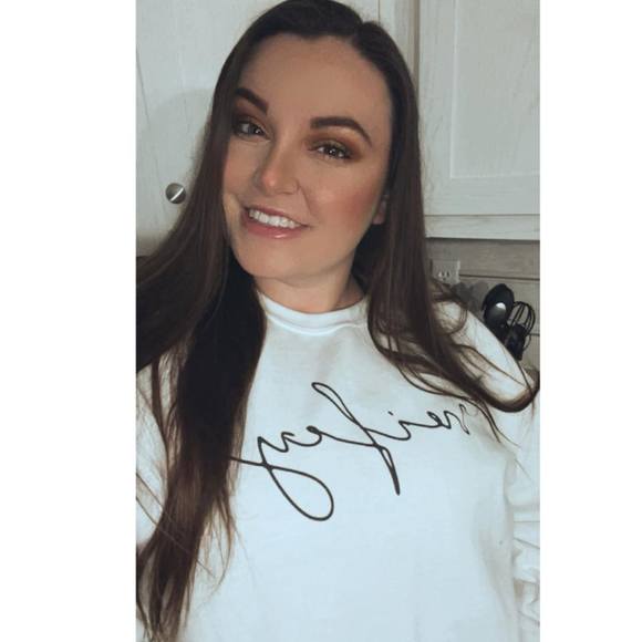 Profile Picture of Lindsey Kosman (@lindseykosman) on Poshmark