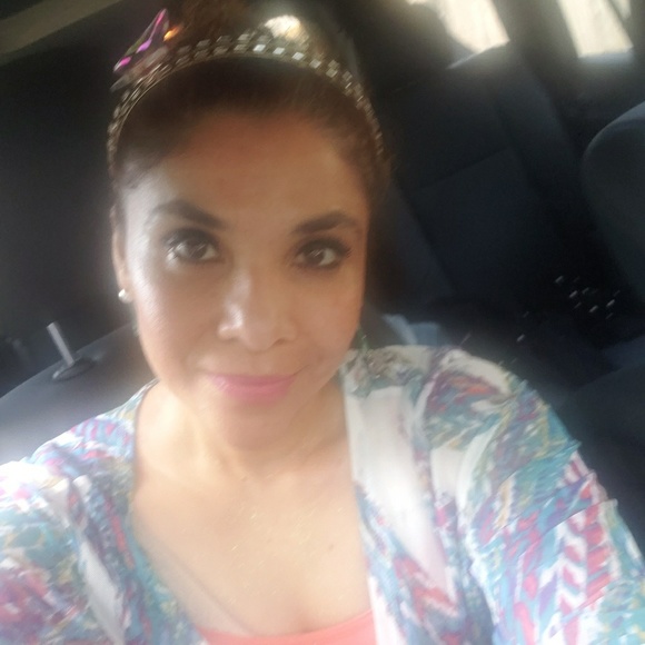 Profile Picture of Fabiola Espinoza (@fabiolaespin275) on Poshmark