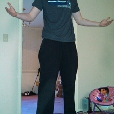 Profile Picture of Carl Conklin (@skinnyboycc21) on Twitter