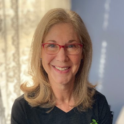 Profile Picture of Amy Binder (@@4amyink) on Twitter