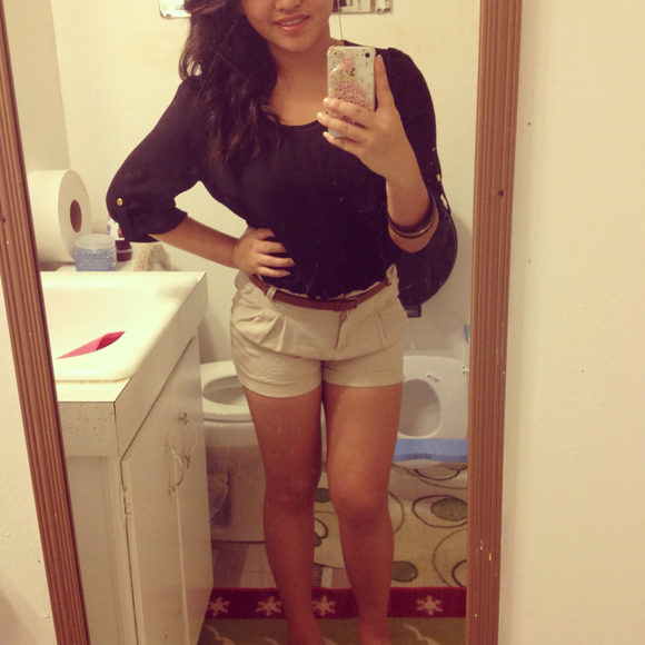 Profile Picture of Thu Khaing (@thukhaing87) on Poshmark