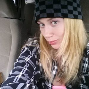 Profile Picture of Mini (@mini1388) on Myspace