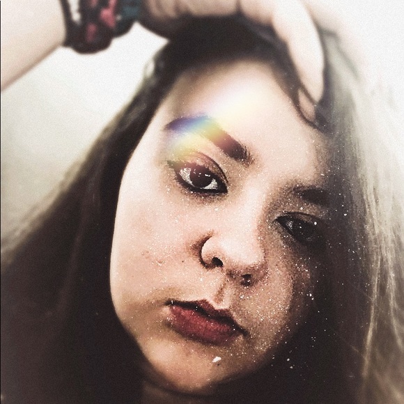 Profile Picture of Dakota Hamelin (@xoxokota) on Poshmark