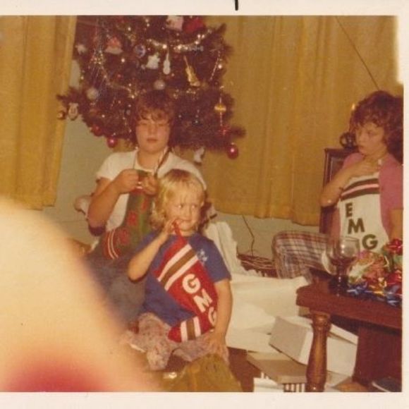 Profile Picture of Elizabeth Grilley (@egrilley) on Poshmark