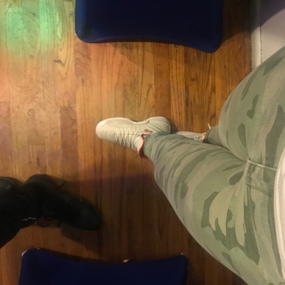 Profile Picture of Ming Ming (@mingy_blanco) on Poshmark