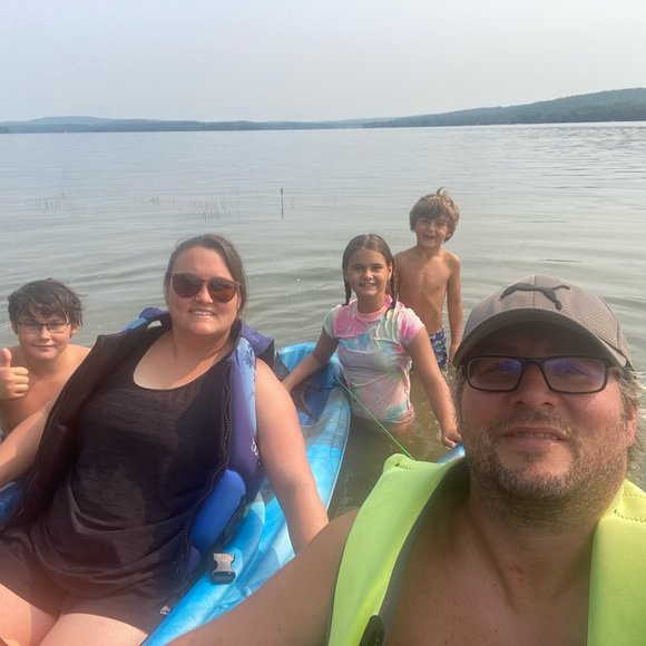 Alison Delorme - Poshmark Profile Picture of Alison Delorme (@alisonjmcc) on Poshmark