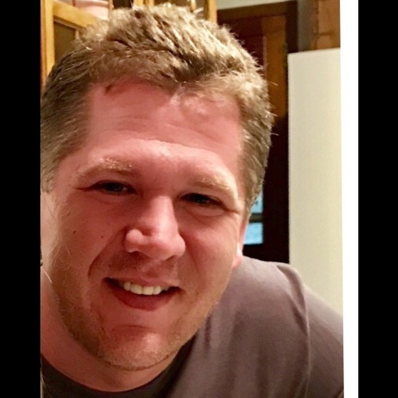 Jody Donham - Poshmark Profile Picture of Jody Donham (@poshdrocket32) on Poshmark