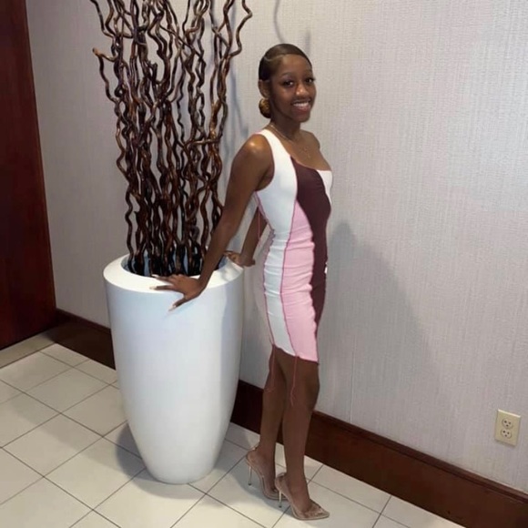 Profile Picture of Storm Williams (@storm8902) on Poshmark