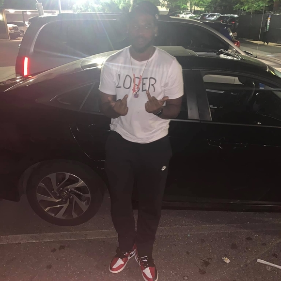 Profile Picture of Christopher David (@cmoney613) on Poshmark