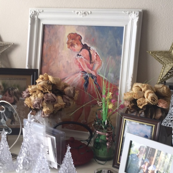 Profile Picture of Lidya Tchakerian (@lidyatch) on Poshmark