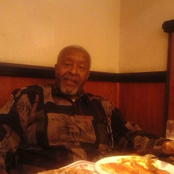 Profile Picture of James Mccray (@jamesmccray11cm) on Poshmark