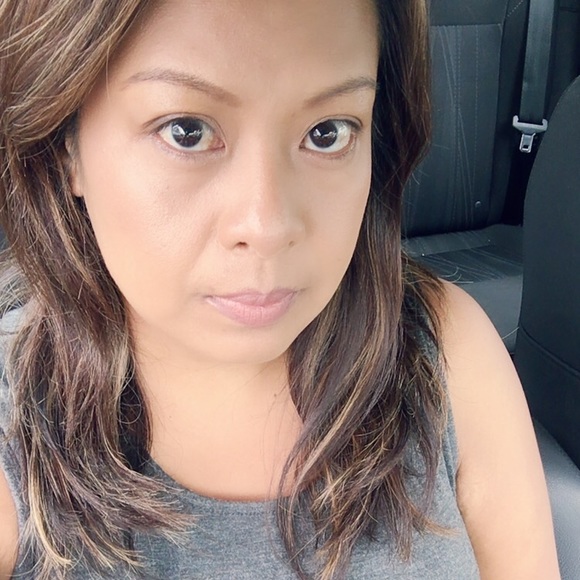 Profile Picture of Lorri-anne Tucay (@lorrianne2k) on Poshmark