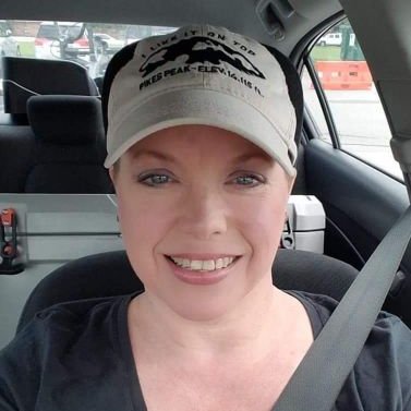 Profile Picture of Laura Harrell Undem (@lauraundem) on Twitter