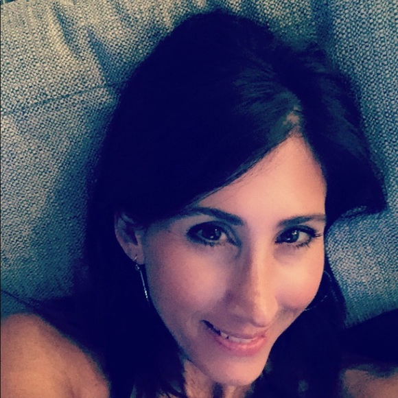 Melissa Lubotta - Poshmark Profile Picture of Melissa Lubotta (@hotwife49) on Poshmark