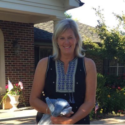 Profile Picture of Robin DiTomasso (@DitomassoMrs) on Twitter