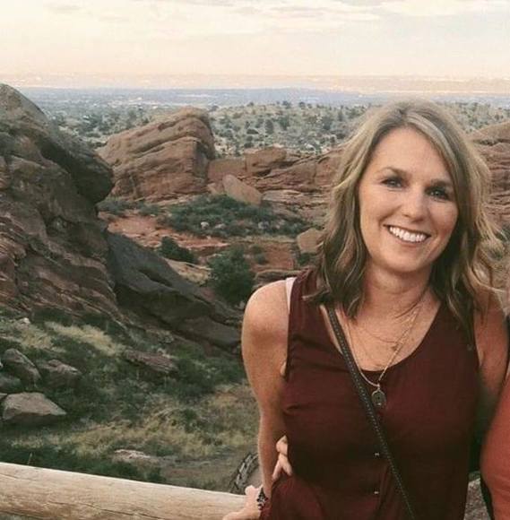 Profile Picture of Lara schwarzkopf Winterberger (@lwinterberger) on Poshmark