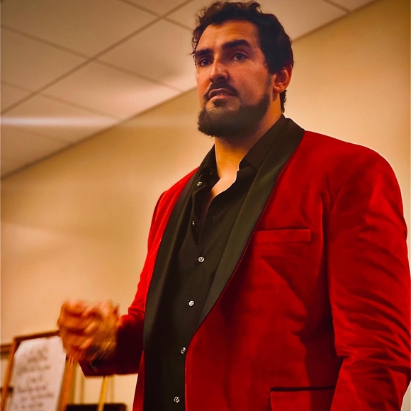 Profile Picture of Damien Howard (@deh1130) on Poshmark