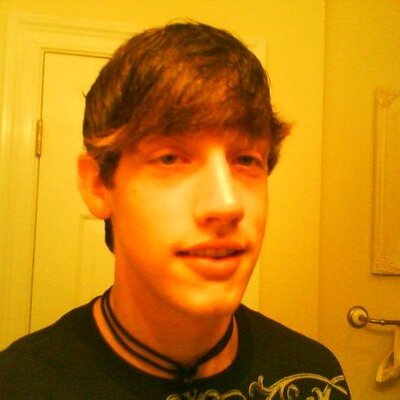 Profile Picture of Steven Edmondson (@steventhetitan) on Twitter