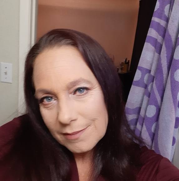 Profile Picture of Kristy Bruno-jelmini (@kljelmini) on Poshmark