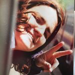 Profile Picture of Shelly Lemkowitz (@shelly_is_on) on Instagram