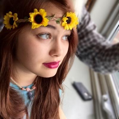 Profile Picture of Jacquelyn Combs (@MagicJackie15) on Twitter