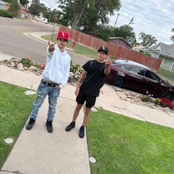 Profile Picture of Alex Vigil (@alexvigil892) on Poshmark