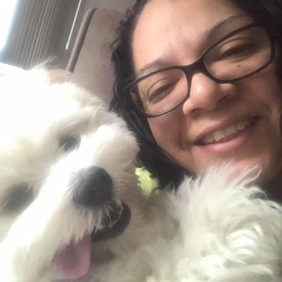 Belinda Vela-sablowski - Poshmark Profile Picture of Belinda Vela-sablowski (@latinadee) on Poshmark