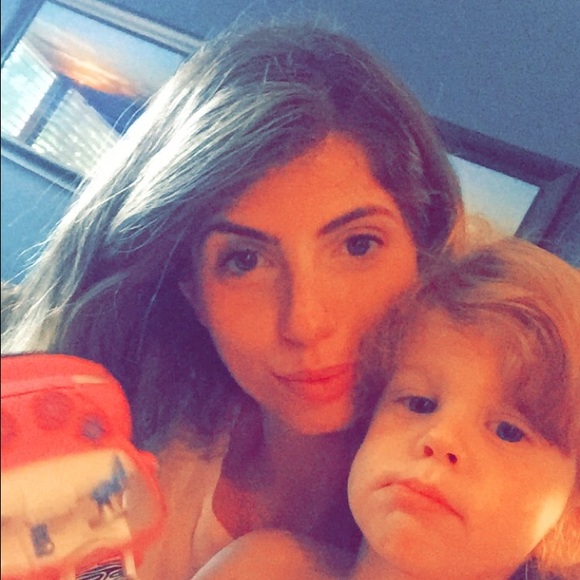 Profile Picture of Jen Cabasso (@jencabasso) on Poshmark