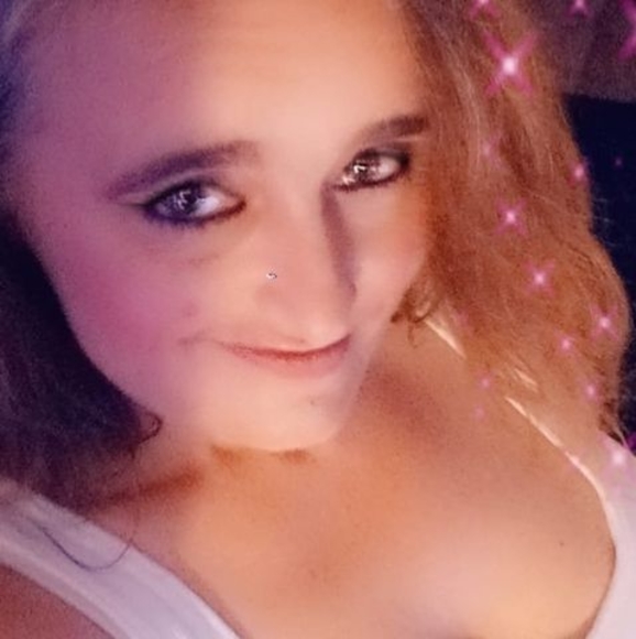 Profile Picture of Crystal Stephens (@crystalsteph774) on Poshmark