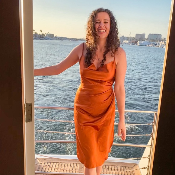 Profile Picture of Ashlee Polarek (@ashleepolarek) on Poshmark