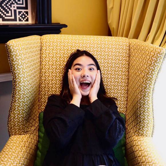 Profile Picture of Chau Phan (@baochau1012) on Poshmark