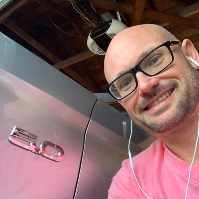 Profile Picture of Scott Burt (@scottburtknx) on Twitter