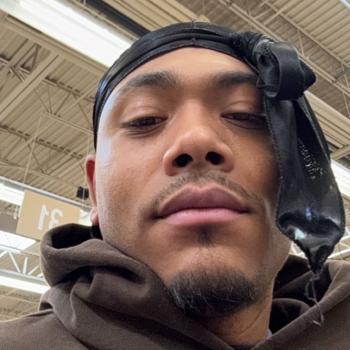 Profile Picture of Jonas Carrillo Lomas (@ji__cl) on Tiktok