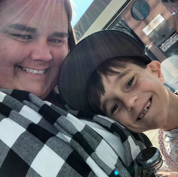 Profile Picture of Crystal Olszyk (@crystalolszyk) on Poshmark