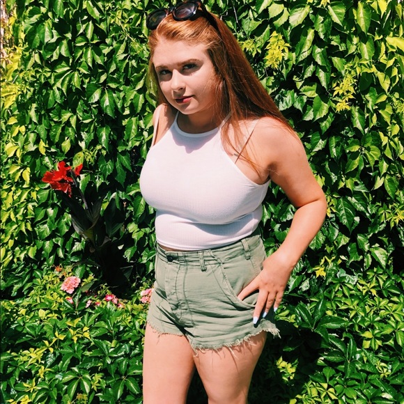 Profile Picture of Sari Cohen (@sari_cohen) on Poshmark