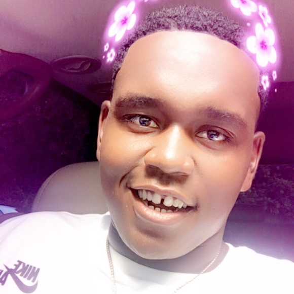 Profile Picture of Damian Wilson (@damian75) on Poshmark